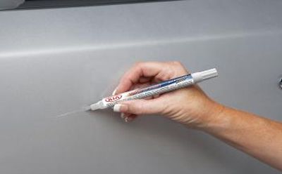 UA006TU50141DA Genuine Kia Touch-Up Paint Pen - Clear White 1D